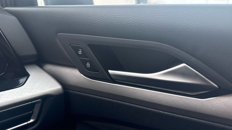 Volkswagen Golf 1.5 TSI Life 5dr Petrol Hatchback